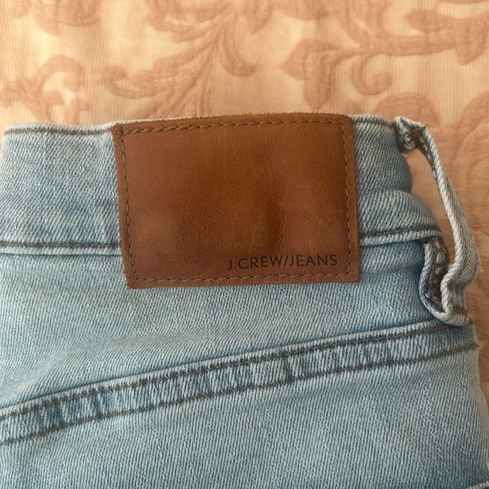 J Crew - 9" High-Rise Toothpick Button Fly Jean - Size 25P - Picture 4 of 9